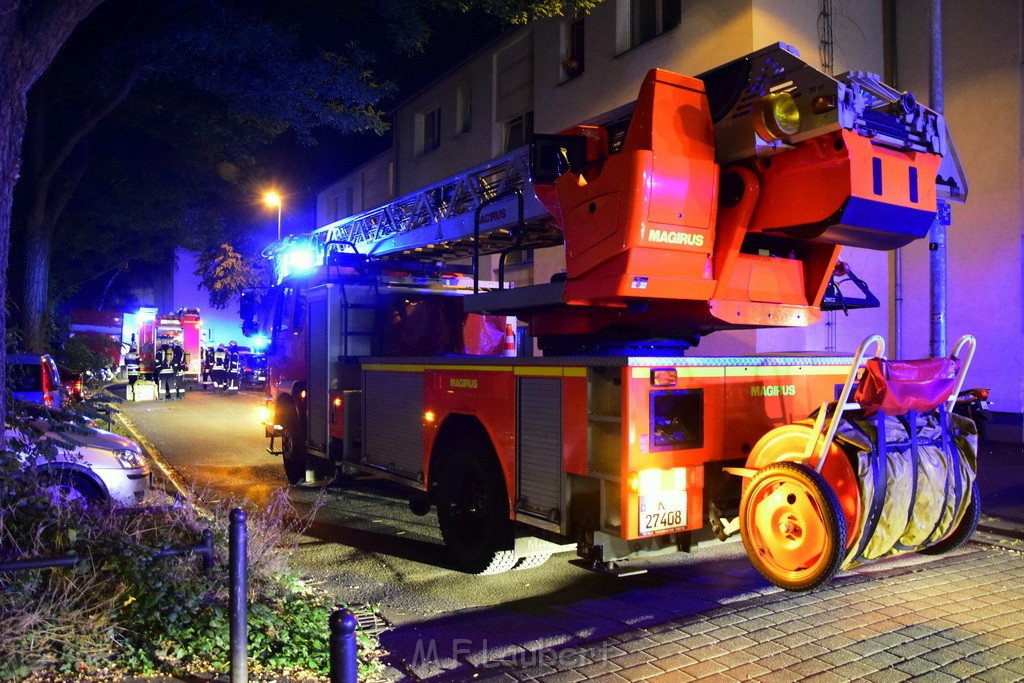 Feuer 1 Koeln Vingst Regensburgerstr P13.JPG - Miklos Laubert
